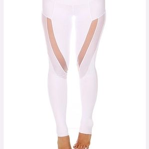 Mika yoga wear Stella leggings white